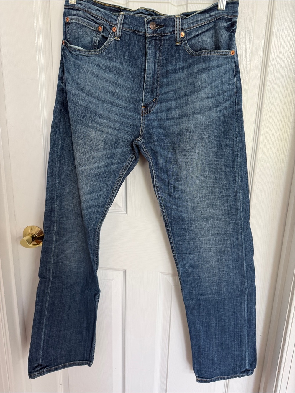 Levi's Men's 505 Jeans in Medium Blue Wash